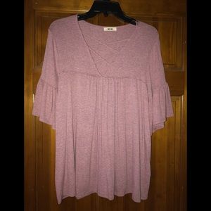 Criss cross flows shirt